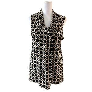 Banana Republic small blouse sleeveless black white geometric